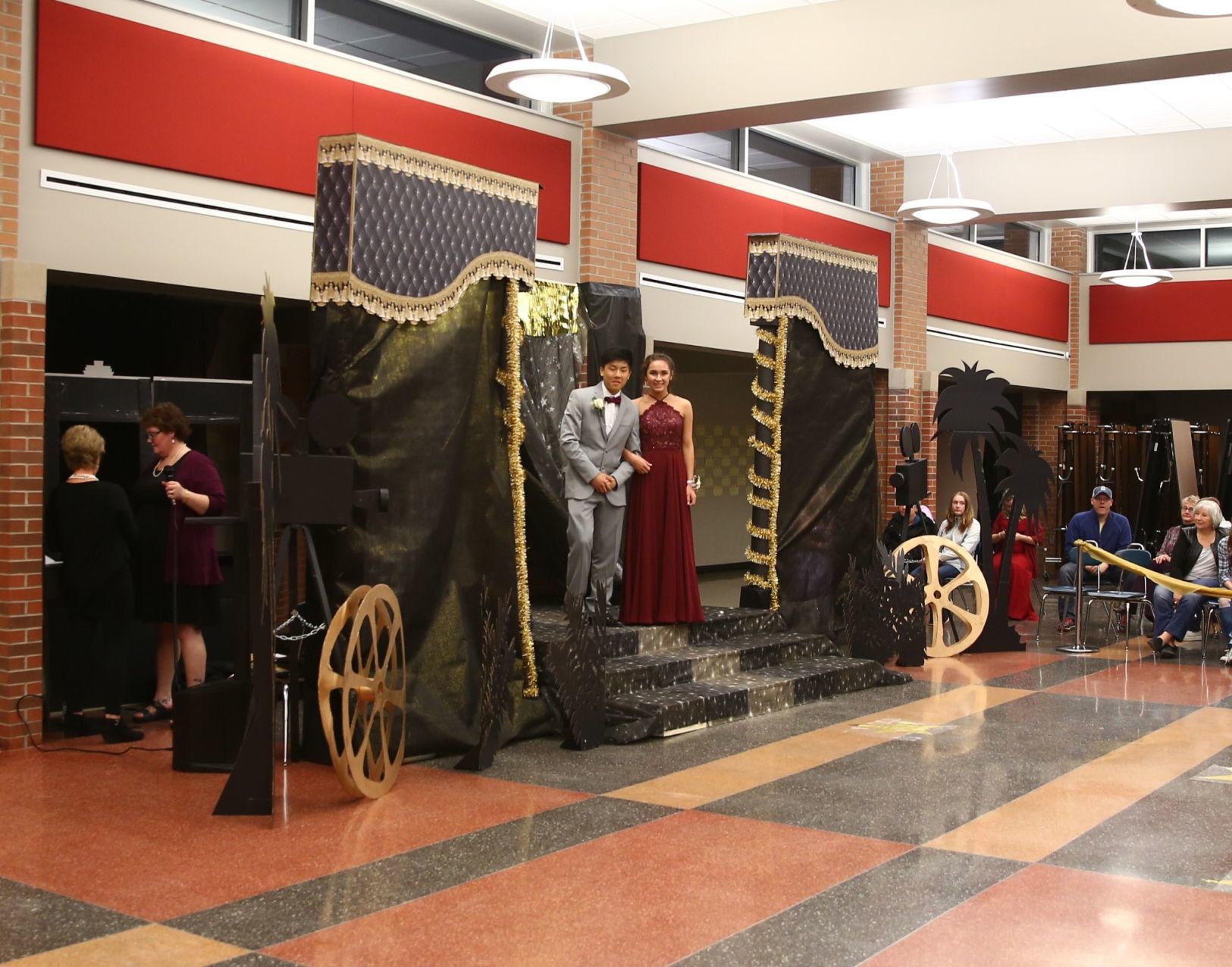MC Prom 2018 (51).JPG